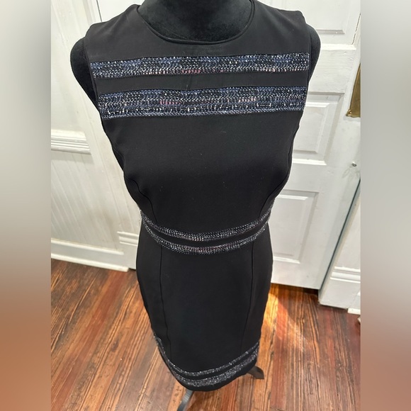 White House Black Market Striped Black Dress Sz 4 - Picture 6 of 7